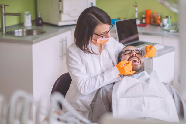  Stockton, KS Emergency Dentist Pros